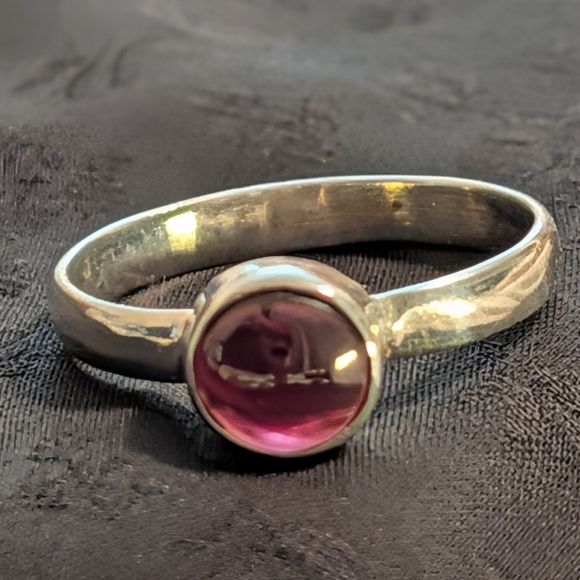 925 Sterling Silver Jewelry - Genuine Garnet Solid Sterling Silver Ring Size 9.5